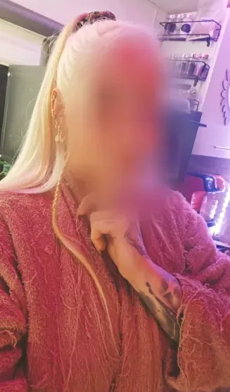 Büsra, 34