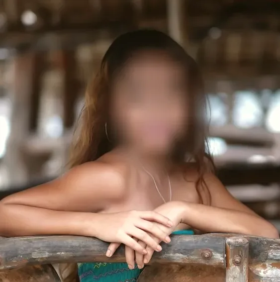 Carina, 35