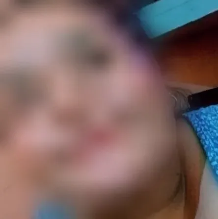 Ela, 29