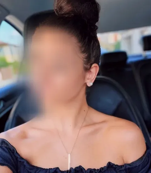 Elisa, 25