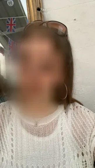 Helena, 26