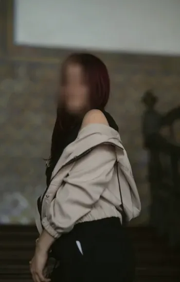 Kim, 26