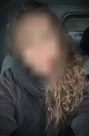 Luisa, 24