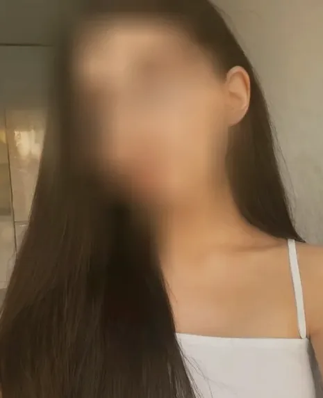 Maja, 23