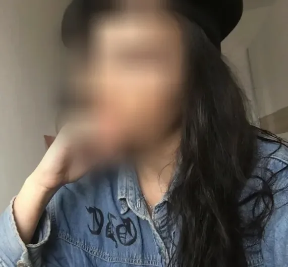 Maja, 28