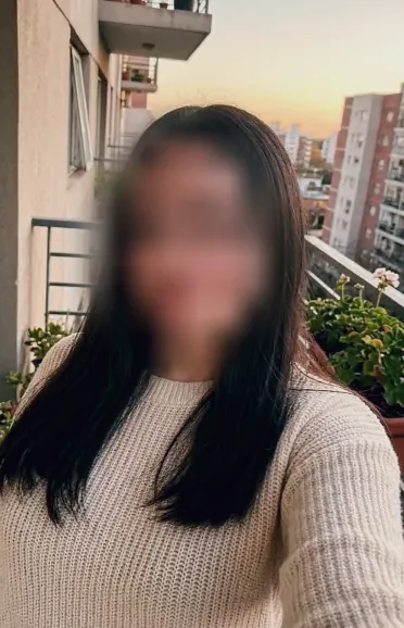 Nadine, 20