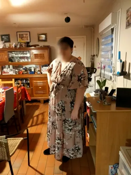 Sarah, 22