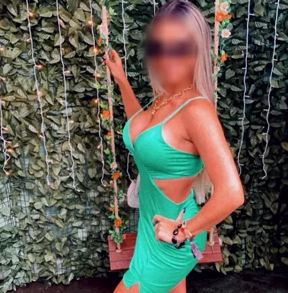 Yvonne, 30